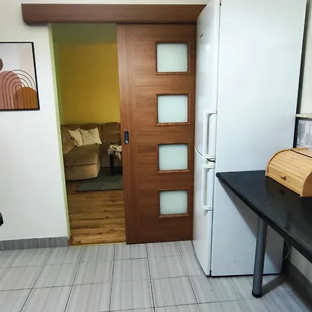 Manufaktura Centrum Apartament, Prywatny Parking