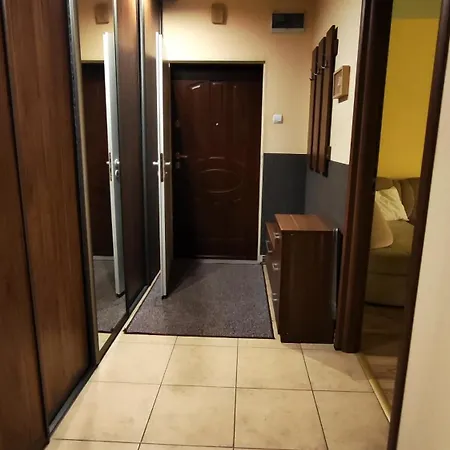 Manufaktura Centrum Apartament, Prywatny Parking Apartment Lodz
